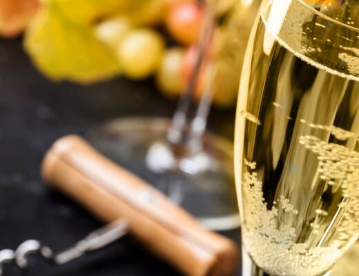 Cava a szampan, cava a prosecco… Jak cava wypada w porównaniu do najpopularniejszych win musujących?